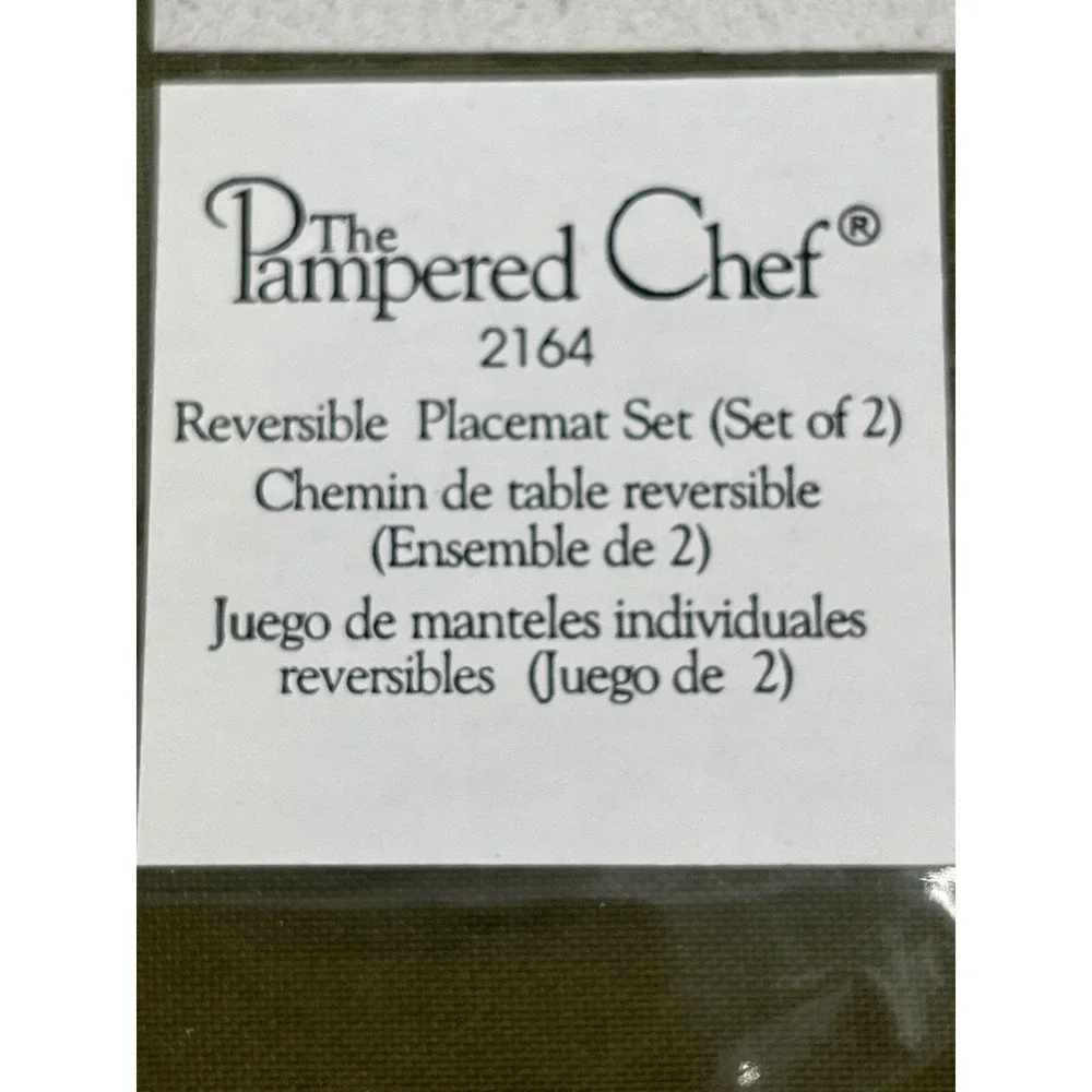 The Pampered Chef Reversible Placemat Set (Set‎ Of 2)  Striped